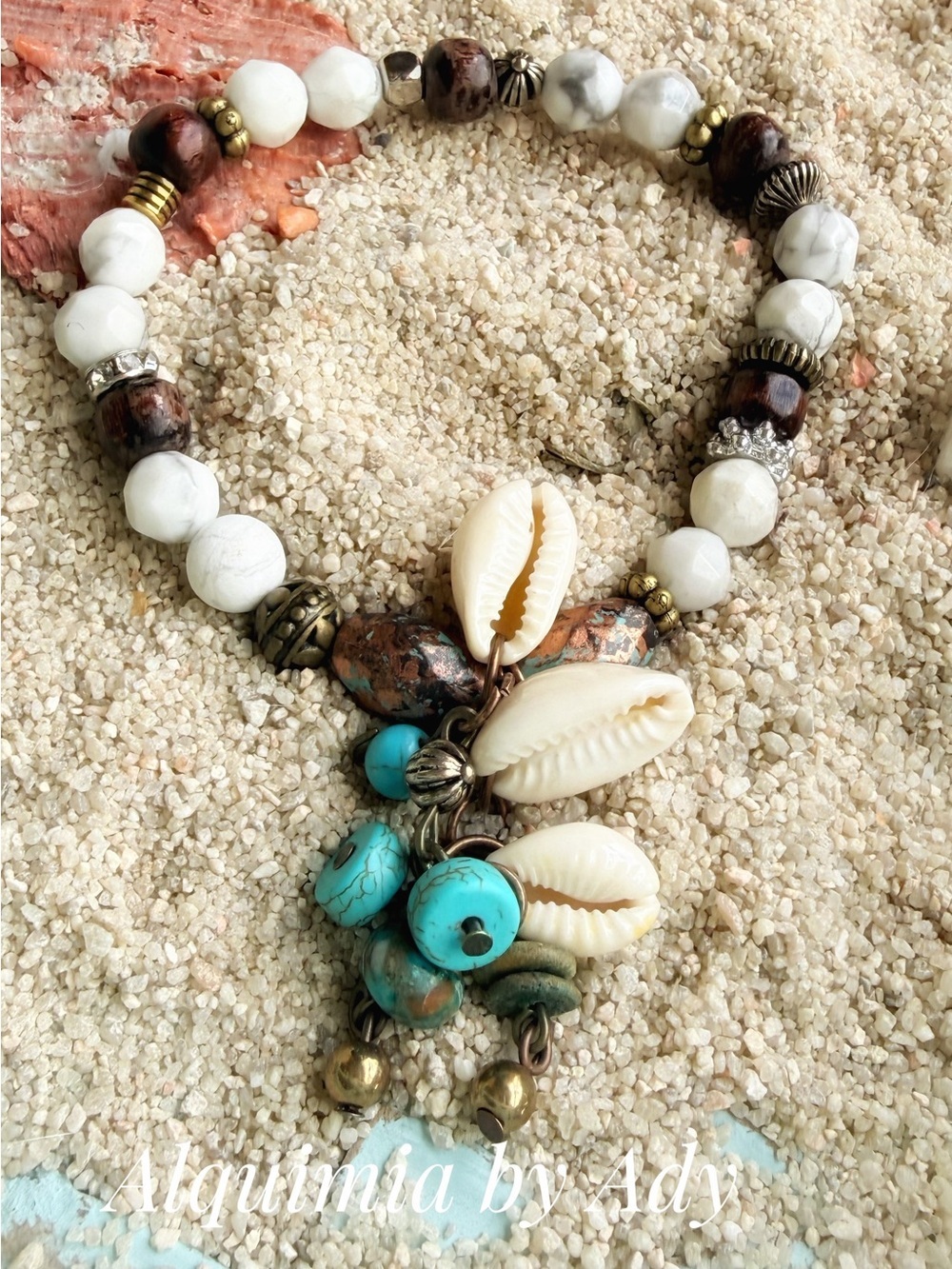Summer + Shell 🐚 and white howlite bronze bracelet
